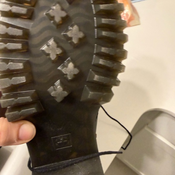 Dr Martens Black Smooth Leather Leona Lace Up Boots - Picture 10 of 12